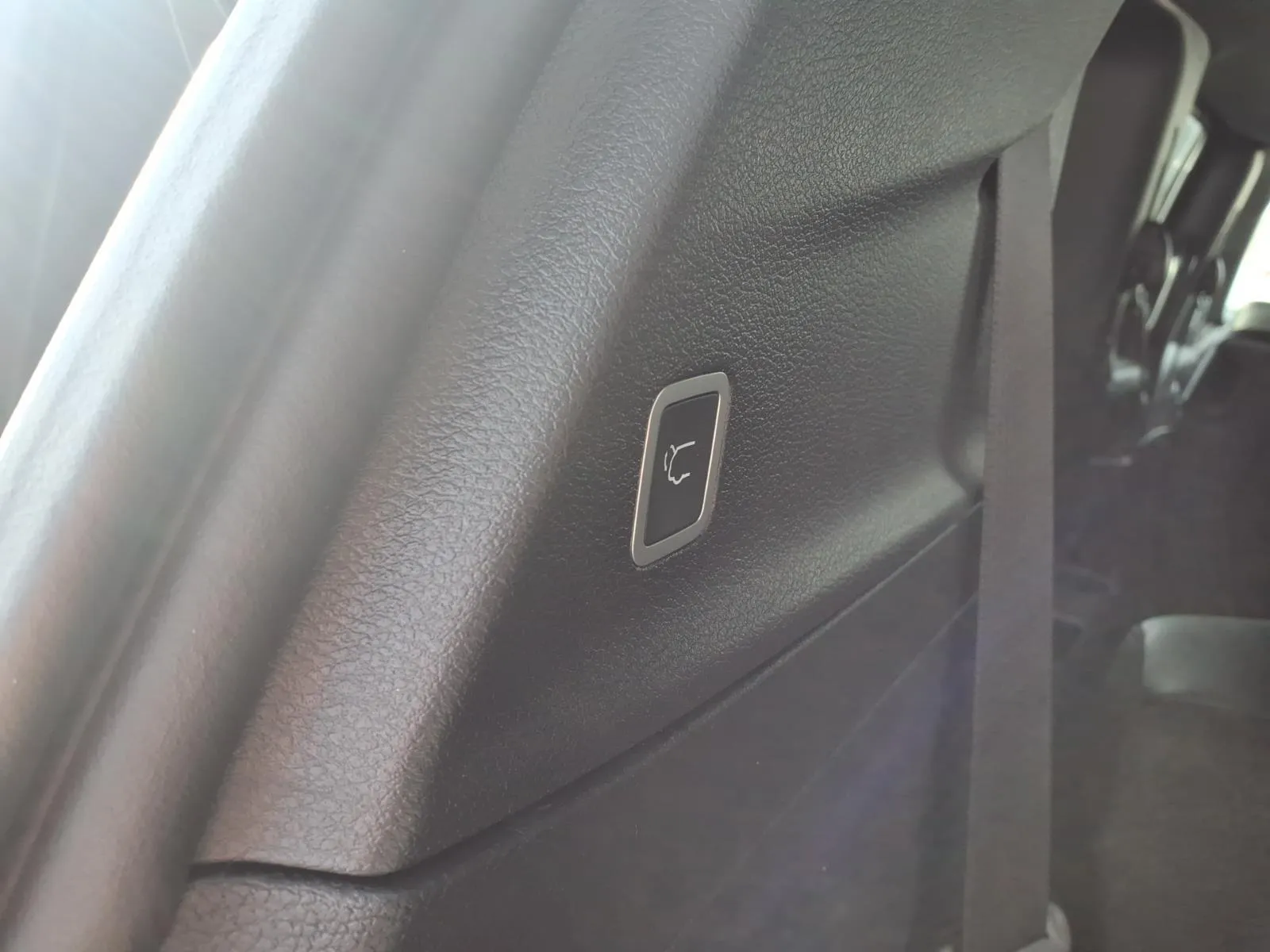 2026 Chrysler Pacifica Select - Photo 18