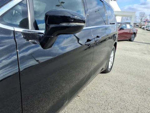 More photos of 2026 Chrysler Pacifica PACIFICA SELECT at Pogue Chrysler Dodge Jeep RAM FIAT, KY