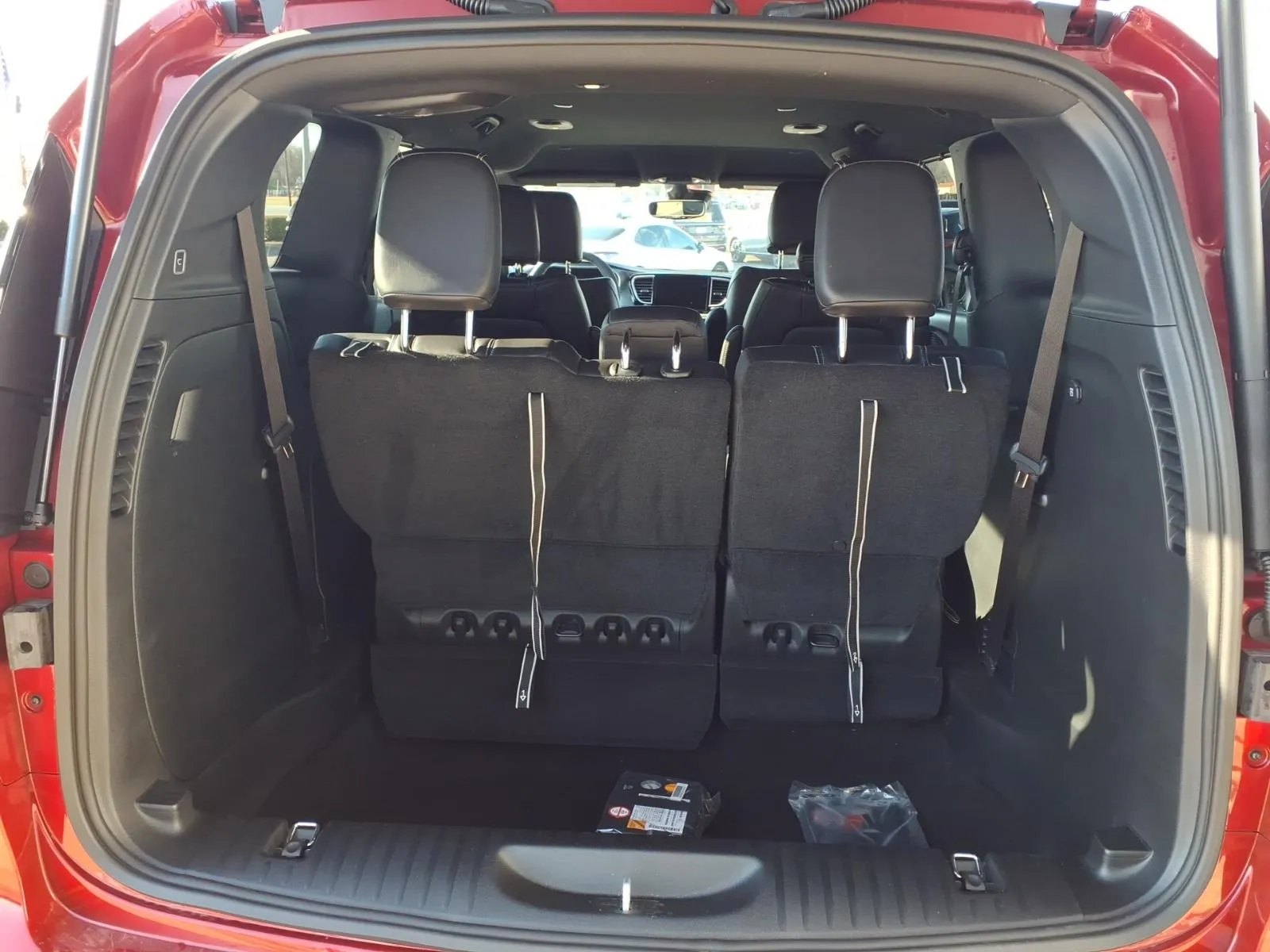 2026 Chrysler Pacifica Select - Photo 17