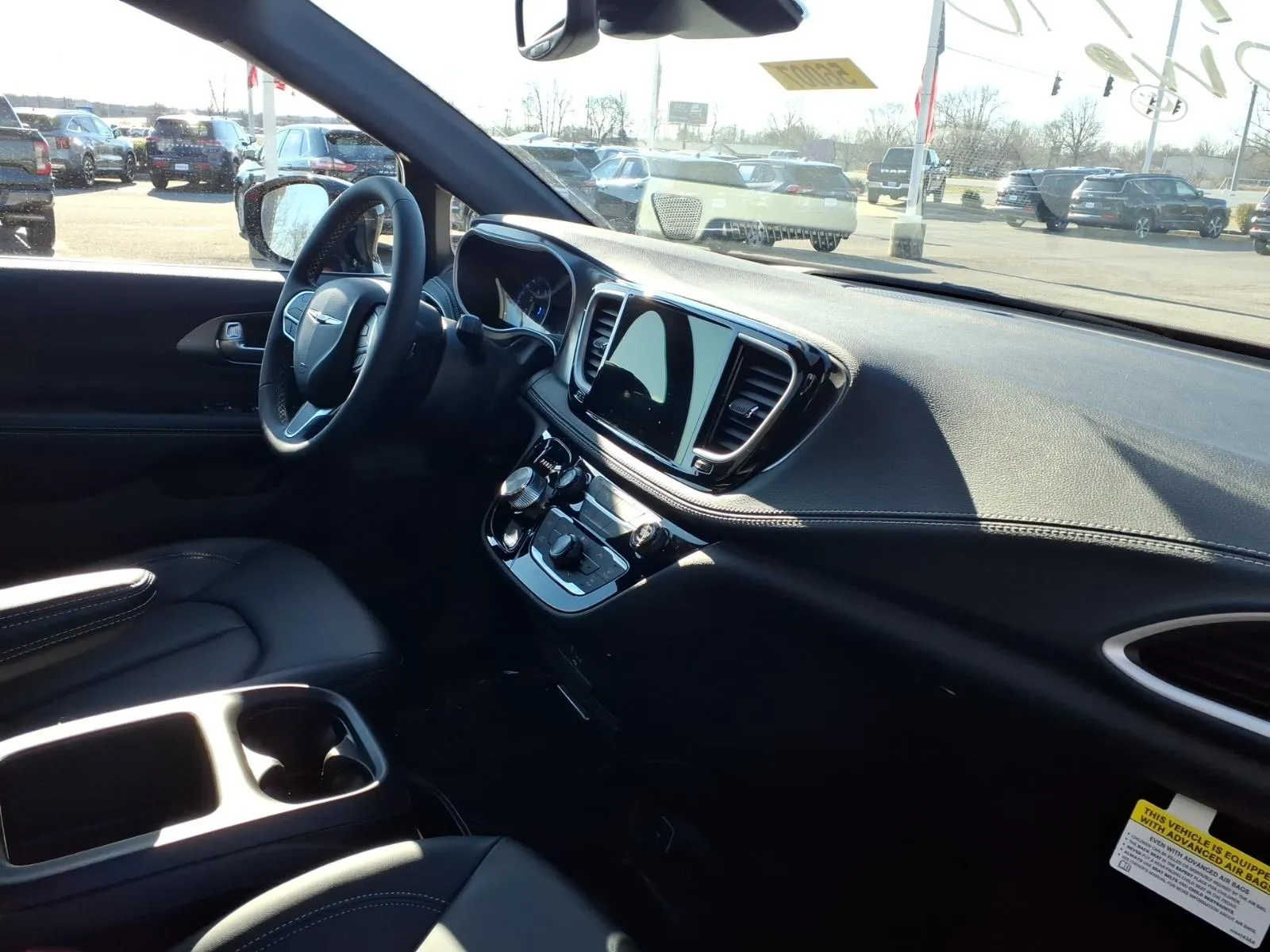 2026 Chrysler Pacifica Select - Photo 20