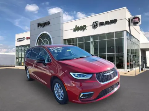 Red 2026 Chrysler Pacifica PACIFICA SELECT for sale in Powderly, KY