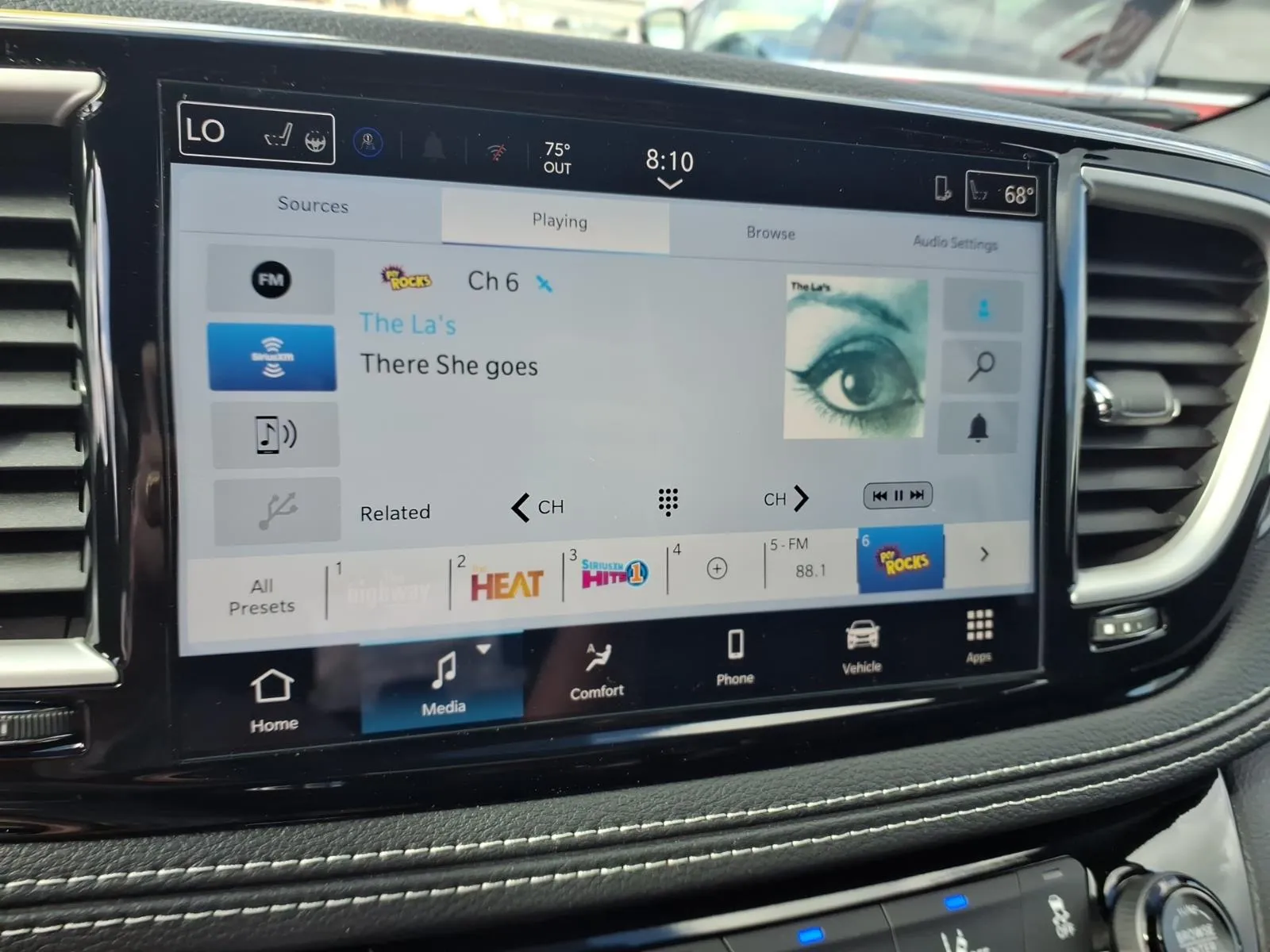 2026 Chrysler Pacifica Select - Photo 11