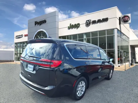 Photos of 2026 Chrysler Pacifica PACIFICA SELECT for sale in Powderly, KY at Pogue Chrysler Dodge Jeep RAM FIAT