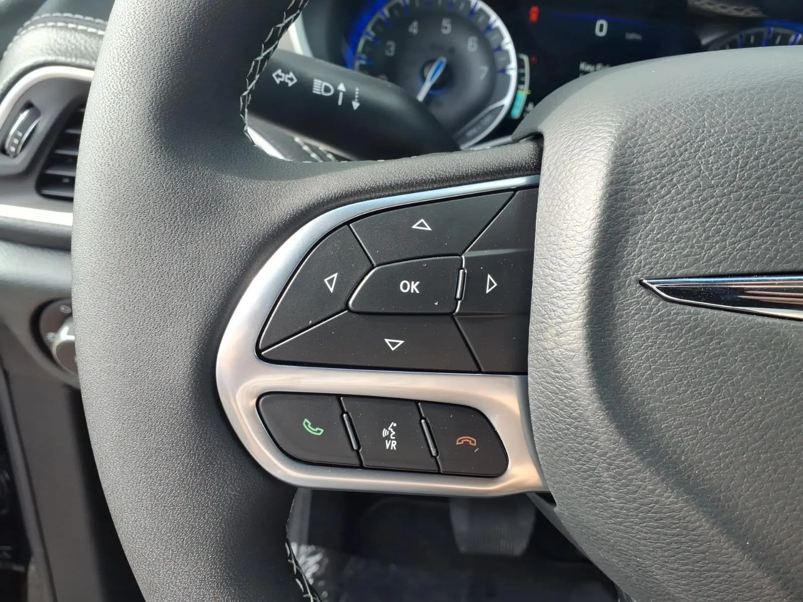 2026 Chrysler Pacifica Select - Photo 7