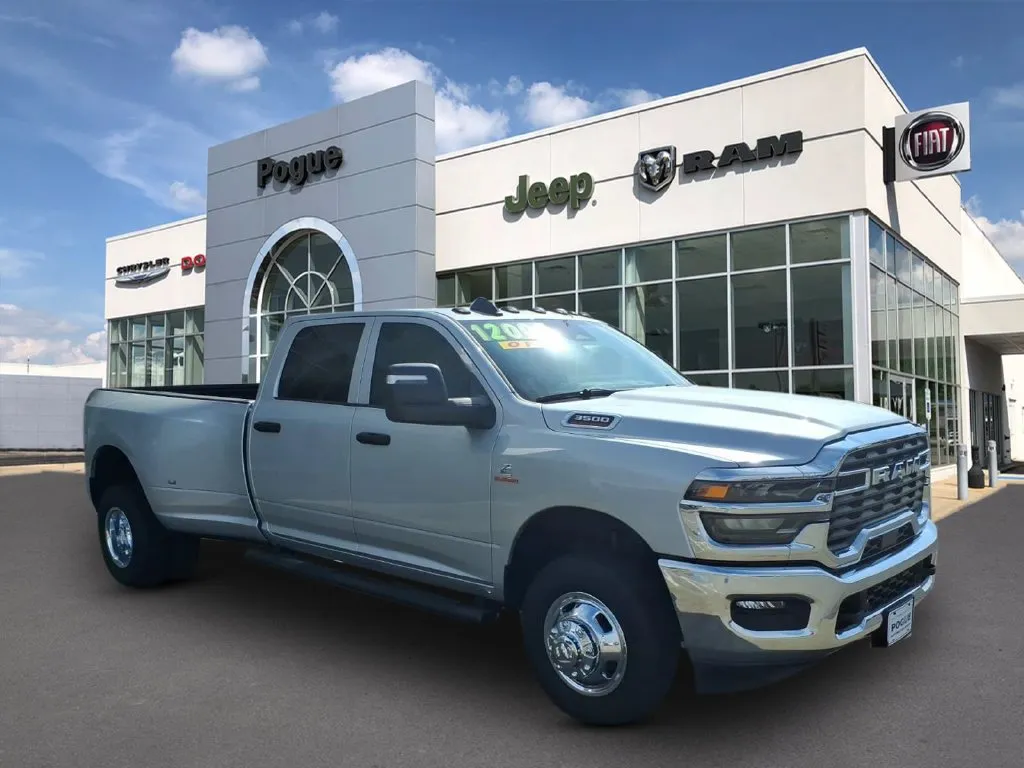 2026 RAM 3500 Pickup Tradesman