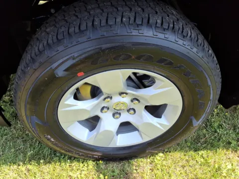 More photos of 2026 RAM 1500 BIG HORN CREW CAB 4X4 5'7' BOX at Pogue Chrysler Dodge Jeep RAM FIAT, KY