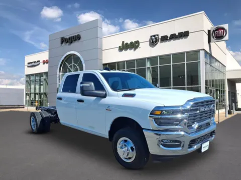 White 2026 RAM 3500 TRADESMAN CREW CAB CHASSIS 4X4 60' CA for sale in Powderly, KY