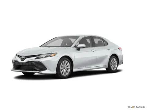 White 2018 Toyota Camry XSE V6 for sale in Powderly, KY