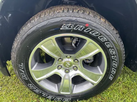 More photos of 2026 RAM 1500 EXPRESS CREW CAB 4X4 5'7' BOX at Pogue Chrysler Dodge Jeep RAM FIAT, KY
