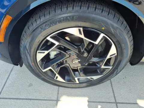 More photos of 2023 Kia Sportage SX-Prestige at Pogue Chrysler Dodge Jeep RAM FIAT, KY