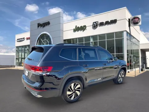 Photos of 2025 Volkswagen Atlas 2.0T SE w/Technology for sale in Powderly, KY at Pogue Chrysler Dodge Jeep RAM FIAT