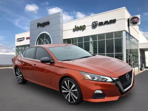 Orange 2022 Nissan Altima 2.5 SR for sale in Powderly, KY