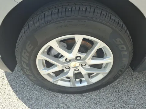More photos of 2023 Chevrolet Equinox LT at Pogue Chrysler Dodge Jeep RAM FIAT, KY