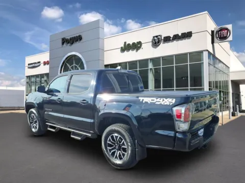More photos of 2020 Toyota Tacoma TRD Sport at Pogue Chrysler Dodge Jeep RAM FIAT, KY