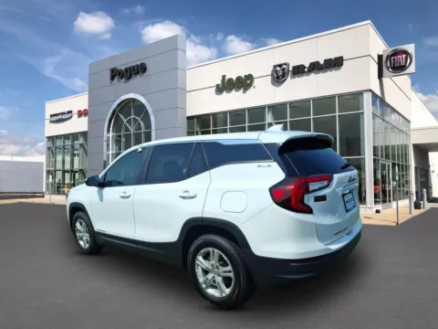 More photos of 2023 GMC Terrain SLE at Pogue Chrysler Dodge Jeep RAM FIAT, KY