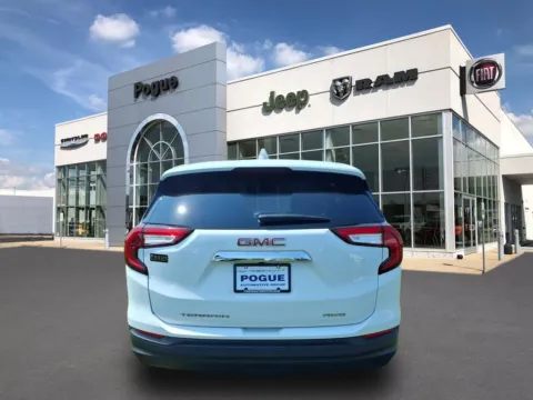 More photos of 2023 GMC Terrain SLE at Pogue Chrysler Dodge Jeep RAM FIAT, KY