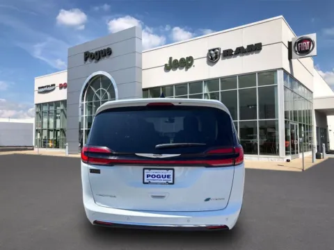 More photos of 2023 Chrysler Pacifica Hybrid Touring L at Pogue Chrysler Dodge Jeep RAM FIAT, KY