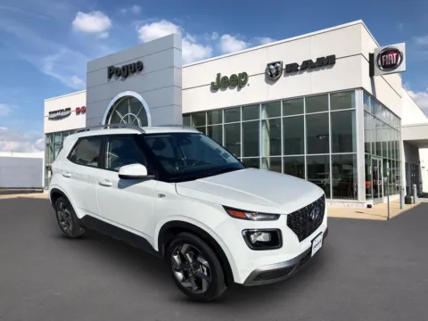 White 2025 Hyundai Venue SEL for sale in Powderly, KY