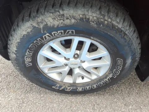 More photos of 2015 Nissan Frontier SV at Pogue Chrysler Dodge Jeep RAM FIAT, KY