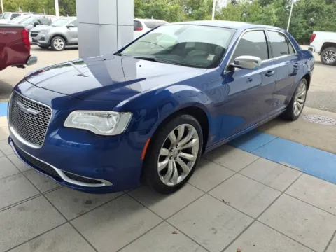 More photos of 2018 Chrysler 300 Touring at Pogue Chrysler Dodge Jeep RAM FIAT, KY