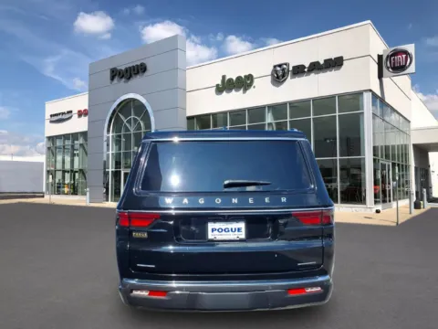 More photos of 2022 Jeep Wagoneer Series III at Pogue Chrysler Dodge Jeep RAM FIAT, KY