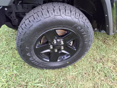 More photos of 2022 Jeep Gladiator Sport at Pogue Chrysler Dodge Jeep RAM FIAT, KY