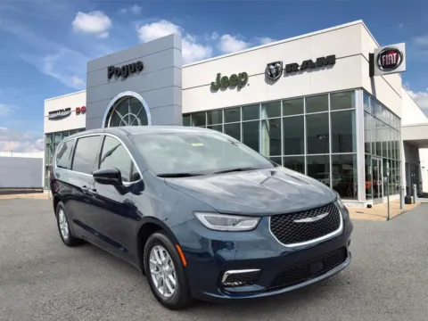 Blue 2025 Chrysler Pacifica PACIFICA SELECT for sale in Powderly, KY