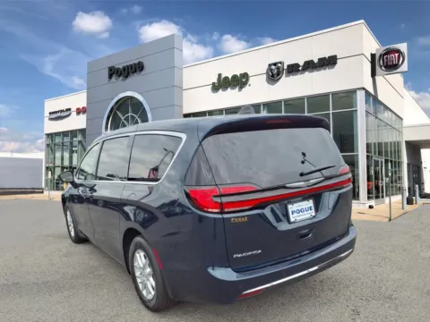 Another view of 2025 Chrysler Pacifica PACIFICA SELECT for sale in Powderly, KY at Pogue Chrysler Dodge Jeep RAM FIAT