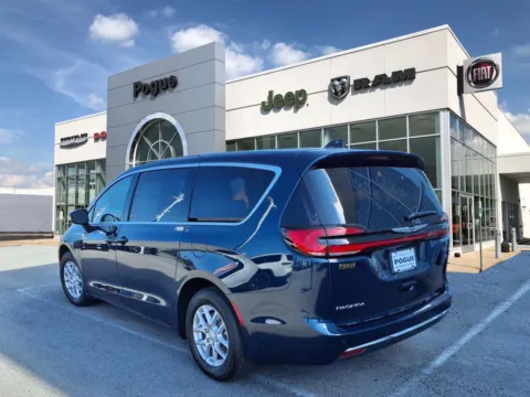 Another view of 2025 Chrysler Pacifica PACIFICA SELECT for sale in Powderly, KY at Pogue Chrysler Dodge Jeep RAM FIAT