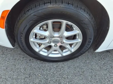 More photos of 2022 Chrysler Pacifica Touring L at Pogue Chrysler Dodge Jeep RAM FIAT, KY