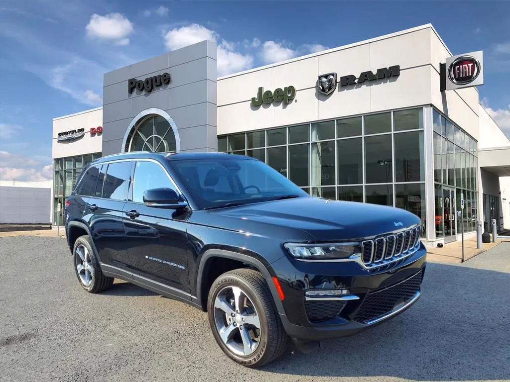 Black 2023 Jeep Grand Cherokee 4xe for sale in Powderly, KY