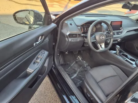 More photos of 2024 Nissan Altima 2.5 SV at Pogue Chrysler Dodge Jeep RAM FIAT, KY