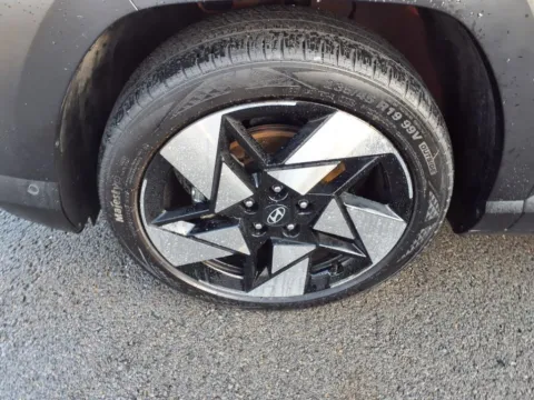 More photos of 2024 Hyundai Kona Limited at Pogue Chrysler Dodge Jeep RAM FIAT, KY