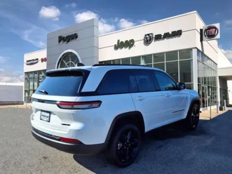 Photos of 2025 Jeep Grand Cherokee GRAND CHEROKEE LIMITED 4X4 for sale in Powderly, KY at Pogue Chrysler Dodge Jeep RAM FIAT