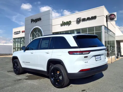 Another view of 2025 Jeep Grand Cherokee GRAND CHEROKEE LIMITED 4X4 for sale in Powderly, KY at Pogue Chrysler Dodge Jeep RAM FIAT