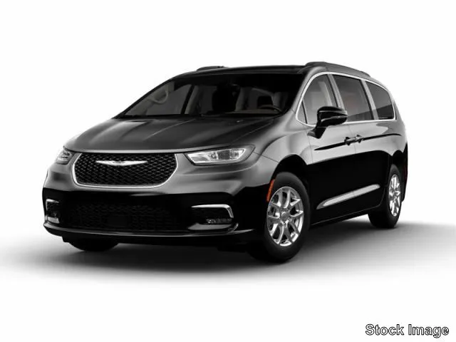 2023 Chrysler Pacifica Touring L for sale in Powderly, KY