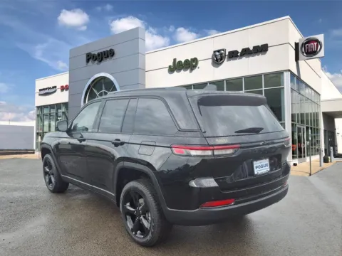 Another view of 2025 Jeep Grand Cherokee GRAND CHEROKEE LIMITED 4X4 for sale in Powderly, KY at Pogue Chrysler Dodge Jeep RAM FIAT