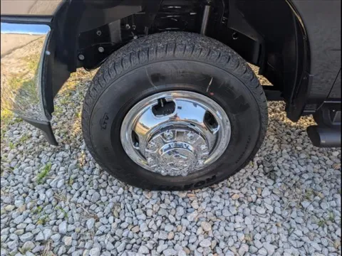 More photos of 2026 RAM 3500 TRADESMAN CREW CAB 4X4 8' BOX at Pogue Chrysler Dodge Jeep RAM FIAT, KY