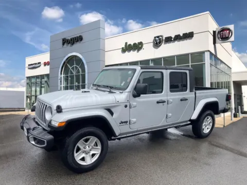 Silver 2023 Jeep Gladiator Sport for sale in Powderly, KY