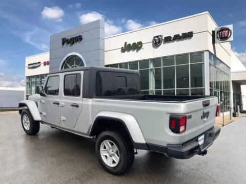 More photos of 2023 Jeep Gladiator Sport at Pogue Chrysler Dodge Jeep RAM FIAT, KY