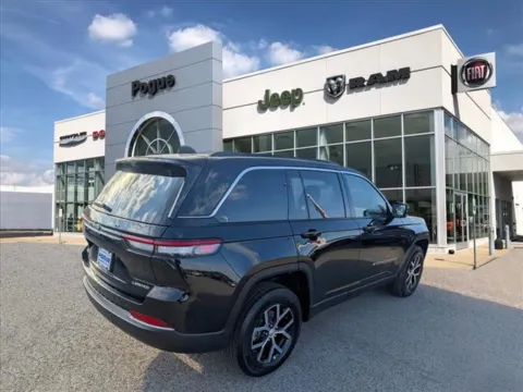 Photos of 2025 Jeep Grand Cherokee GRAND CHEROKEE LIMITED 4X4 for sale in Powderly, KY at Pogue Chrysler Dodge Jeep RAM FIAT