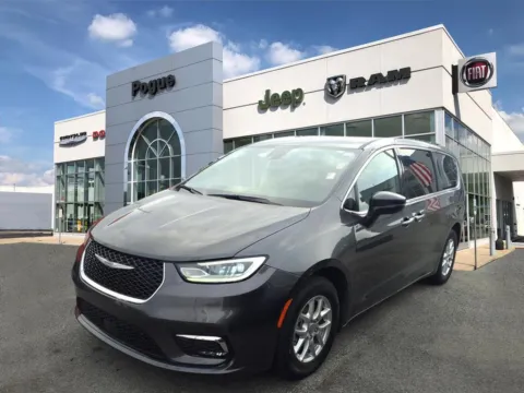More photos of 2023 Chrysler Pacifica Touring L at Pogue Chrysler Dodge Jeep RAM FIAT, KY