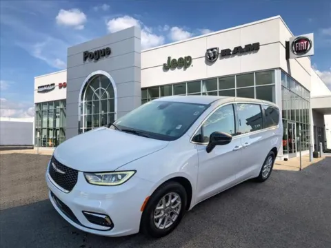 More photos of 2024 Chrysler Pacifica Touring L at Pogue Chrysler Dodge Jeep RAM FIAT, KY