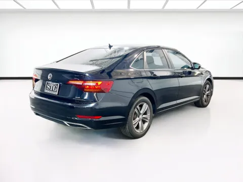 More photos of 2019 Volkswagen Jetta R-Line at STG Chandler, AZ