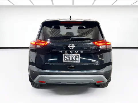More photos of 2022 Nissan Rogue SV at STG Chandler, AZ