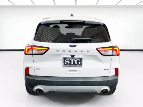 More photos of 2022 Ford Escape SE Hybrid at STG Chandler, AZ