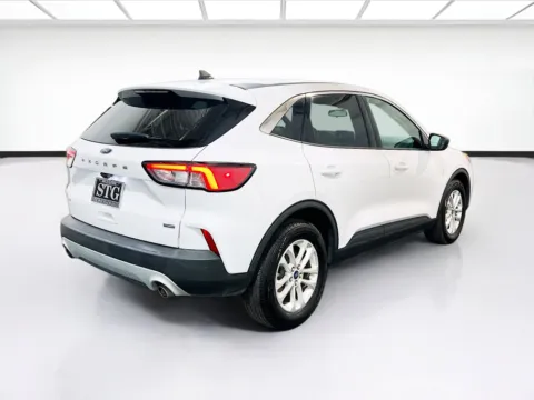 More photos of 2022 Ford Escape SE Hybrid at STG Chandler, AZ