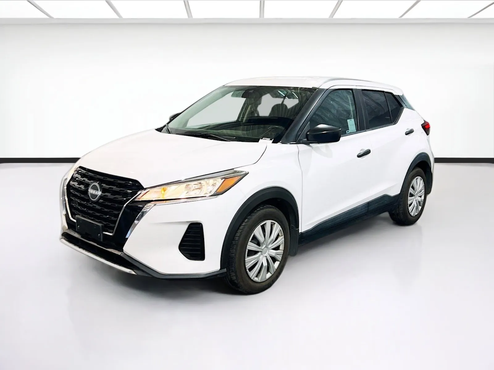 White 2022 Nissan Kicks S for sale in Chandler, AZ