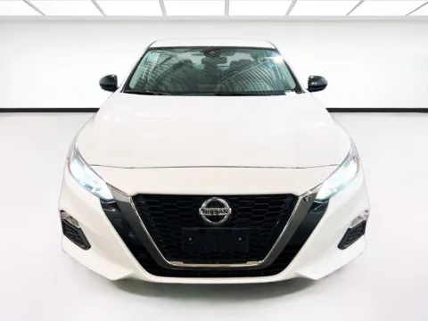 Photos of 2022 Nissan Altima 2.5 SR for sale in Chandler, AZ at STG Chandler