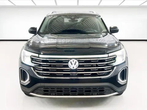 Photos of 2024 Volkswagen Atlas 2.0T SEL for sale in Chandler, AZ at STG Chandler